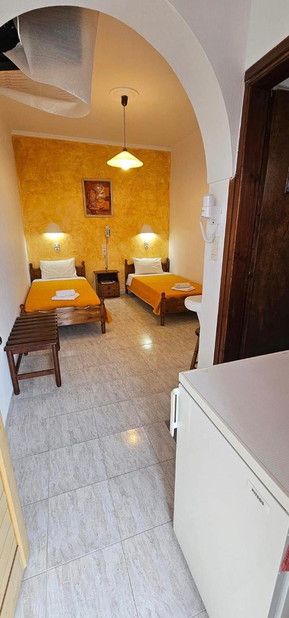Hotel Palladion カルテラドス エクステリア 写真