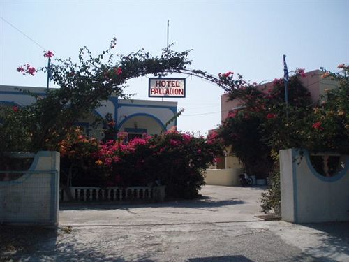 Hotel Palladion カルテラドス エクステリア 写真